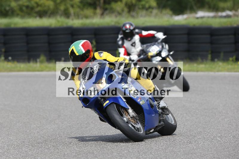 /Archiv-2025/53 16.09.2025 Track Day Domi Aegerter ADR/Gruppe gelb/97